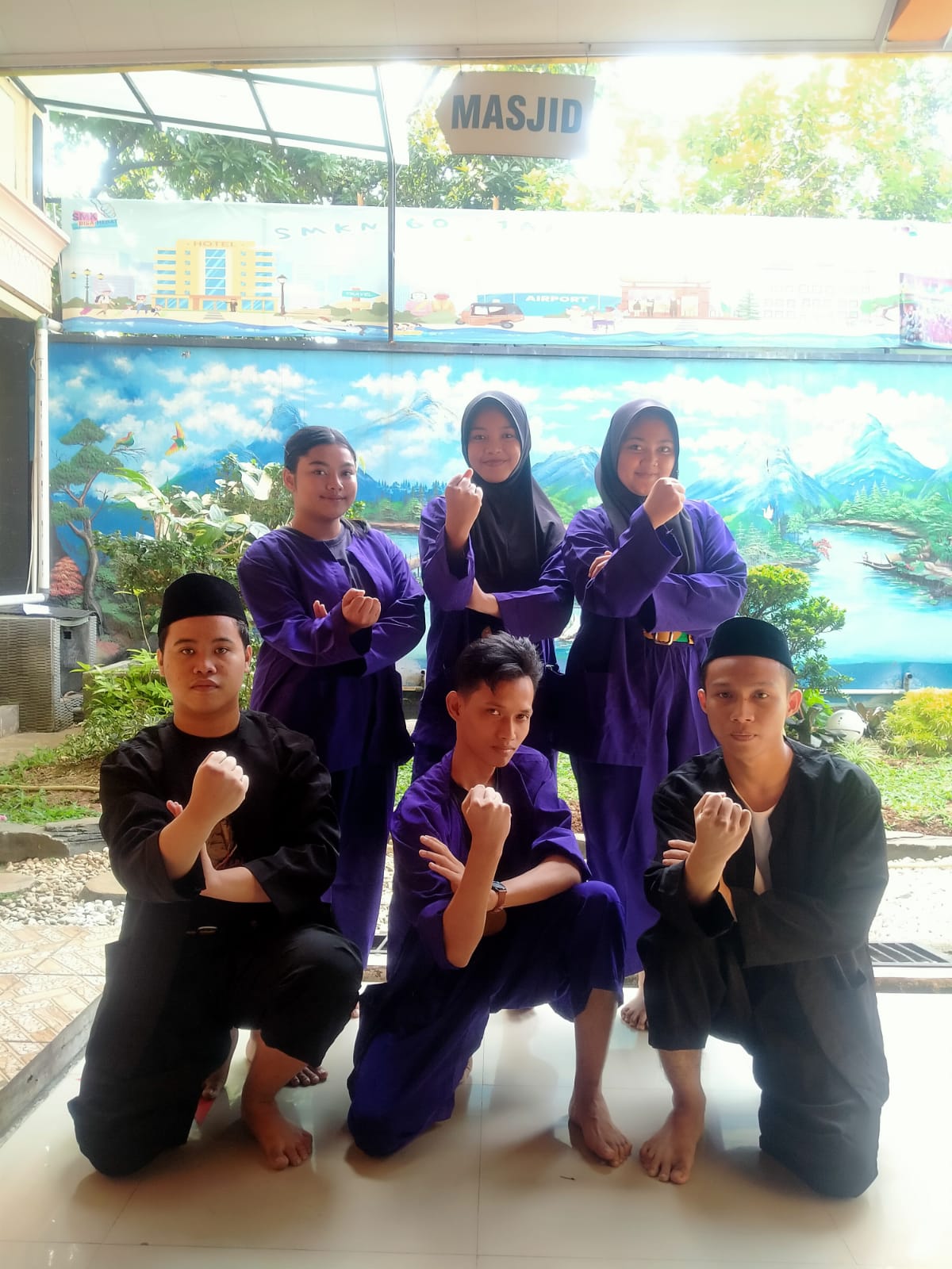 Ruang Belajar SMK 2 NEGERI SURABAYA
